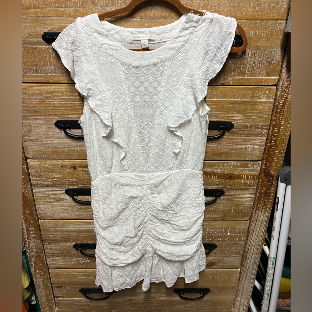 Chelsea & Violet Ivory Textured Dress
